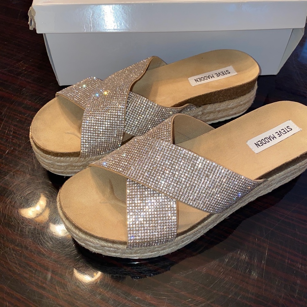 New Steve Madden Sandals sold on another site